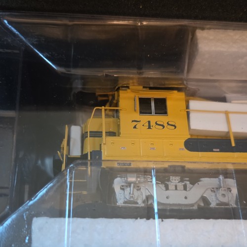 Rapido trains scale - trains, ho